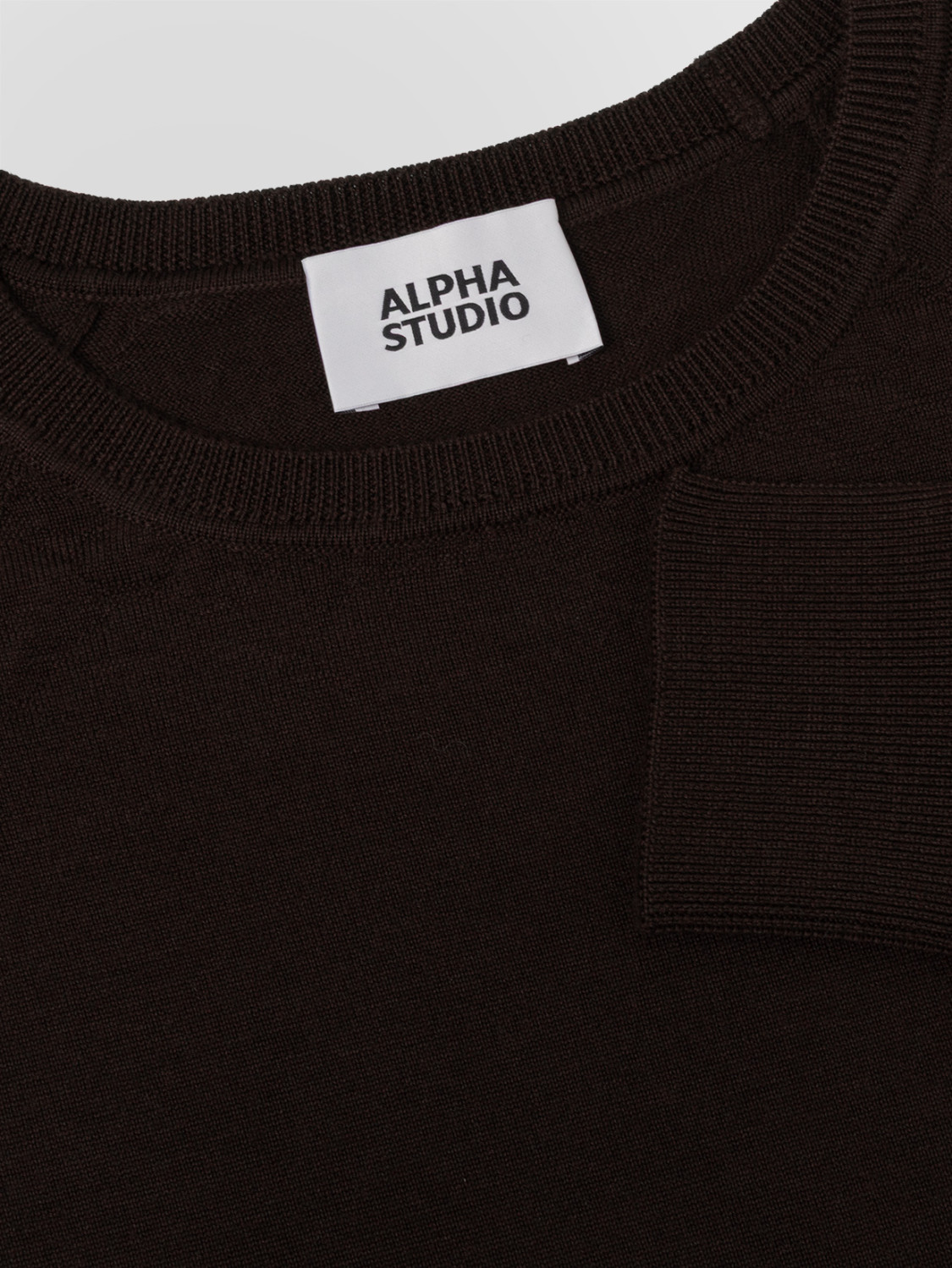 ALPHA STUDIO: JERSEY DE CUELLO REDONDO EN LANA MERINO