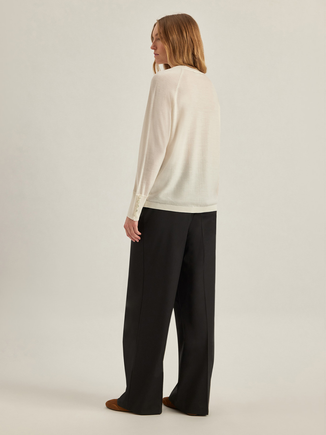 ALPHA STUDIO: CREW NECK SWEATER IN MERINO WOOL