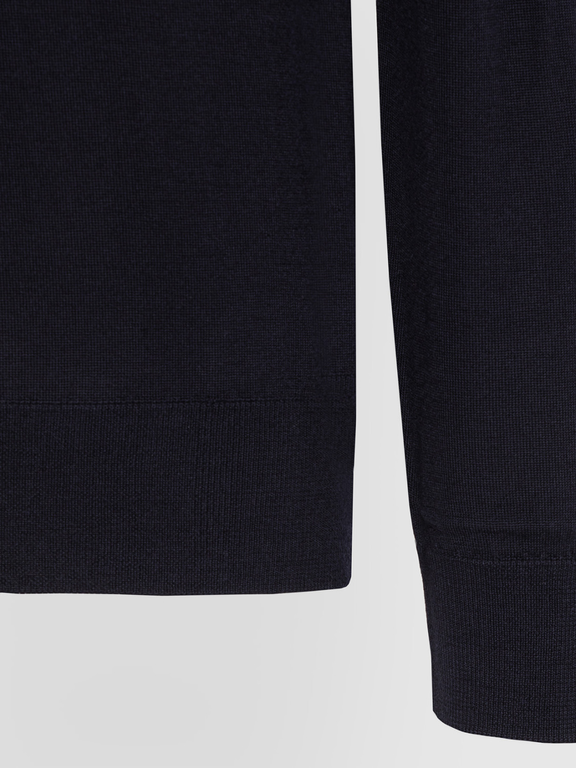 ALPHA STUDIO: ULTRA-FINE MERINO CREW NECK