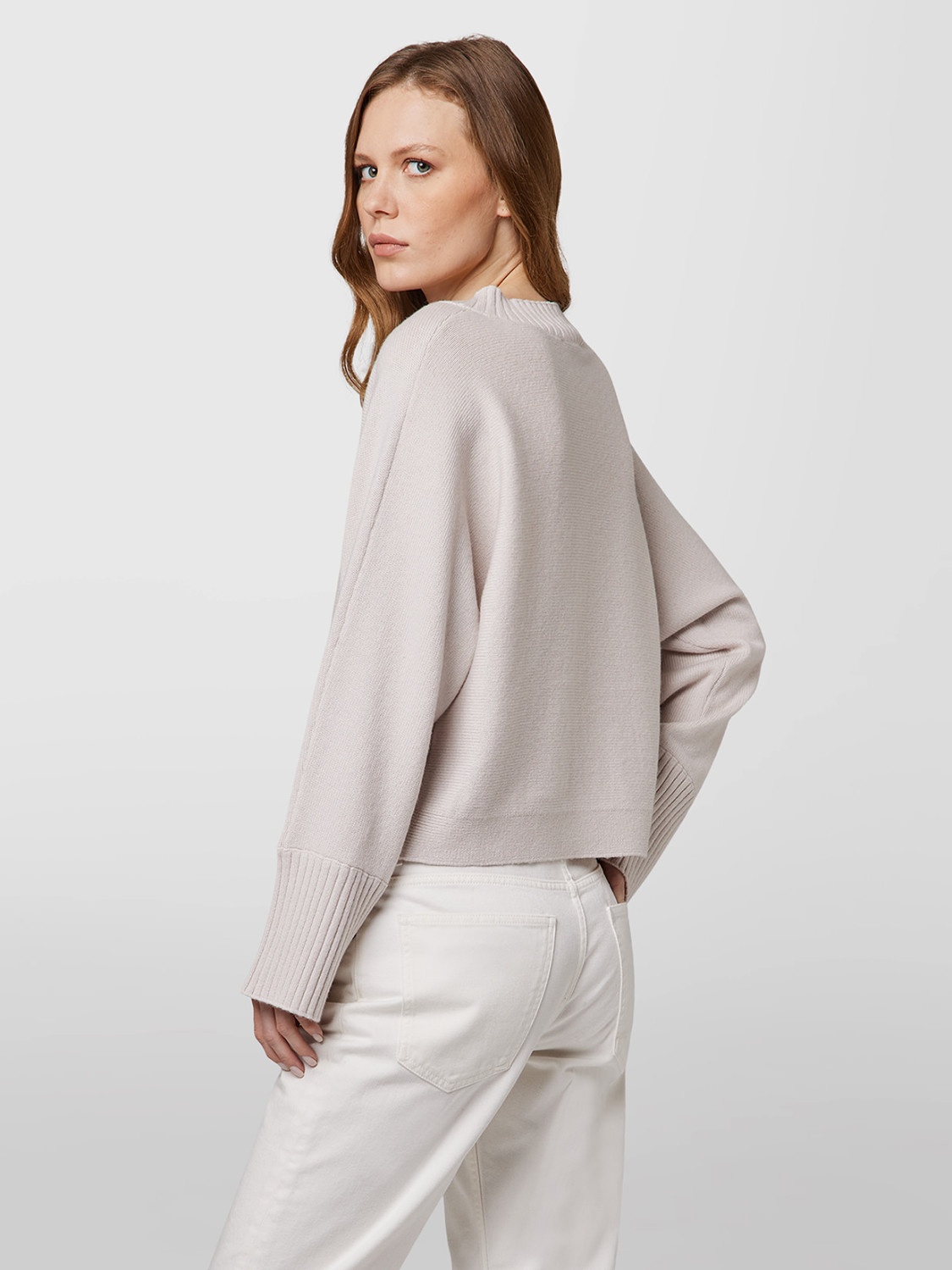 ALPHA STUDIO: CONTEMPORARY KIMONO CREW NECK SWEATER