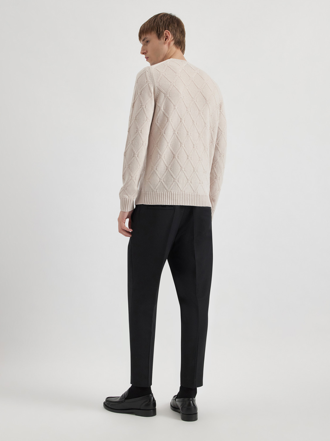 ALPHA STUDIO: DIAMOND-STITCH CREW NECK SWEATER IN MERINO WOOL