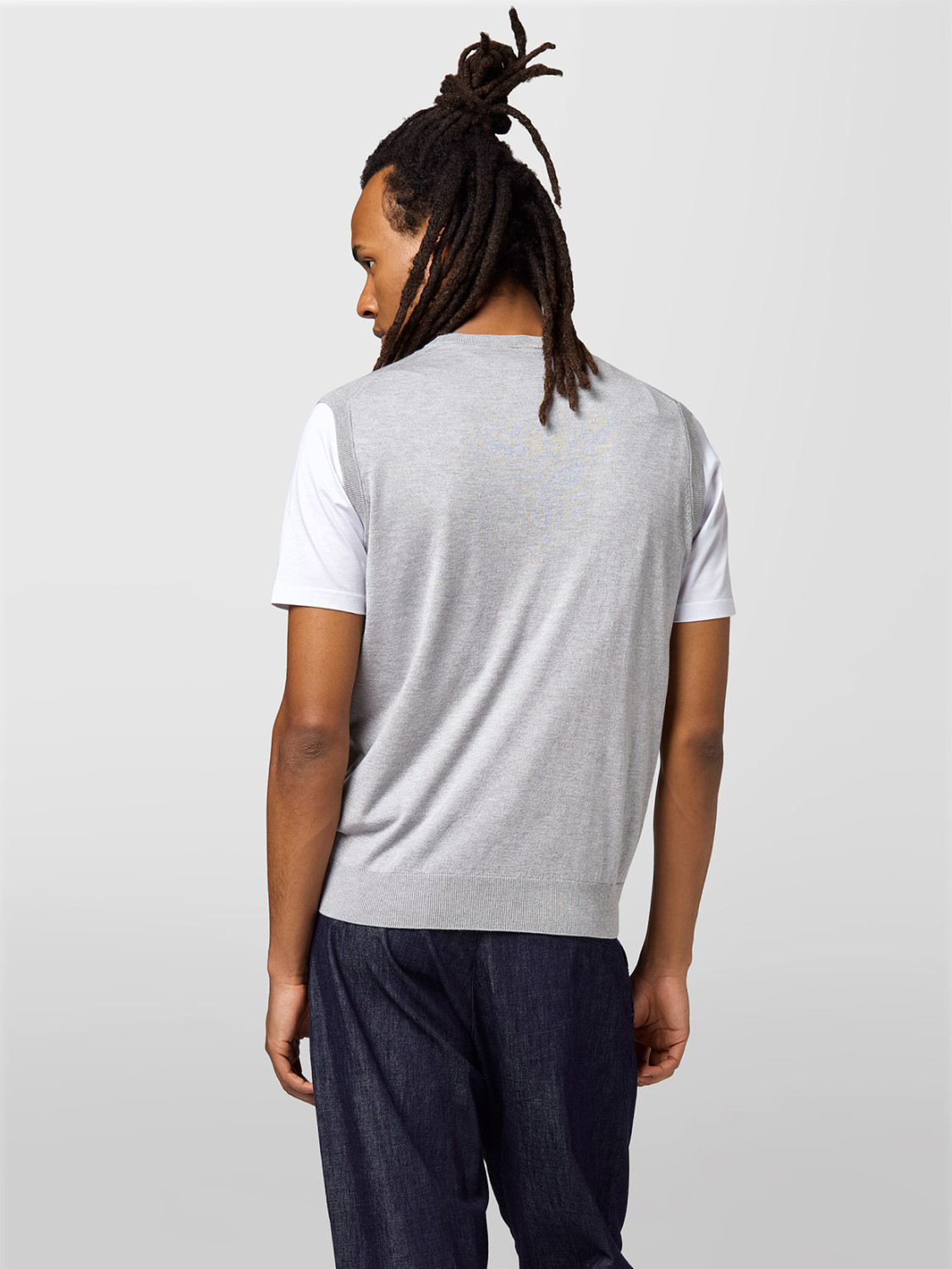 ALPHA STUDIO: SLEEVELESS CREWNECK IN SILK AND CASHMERE