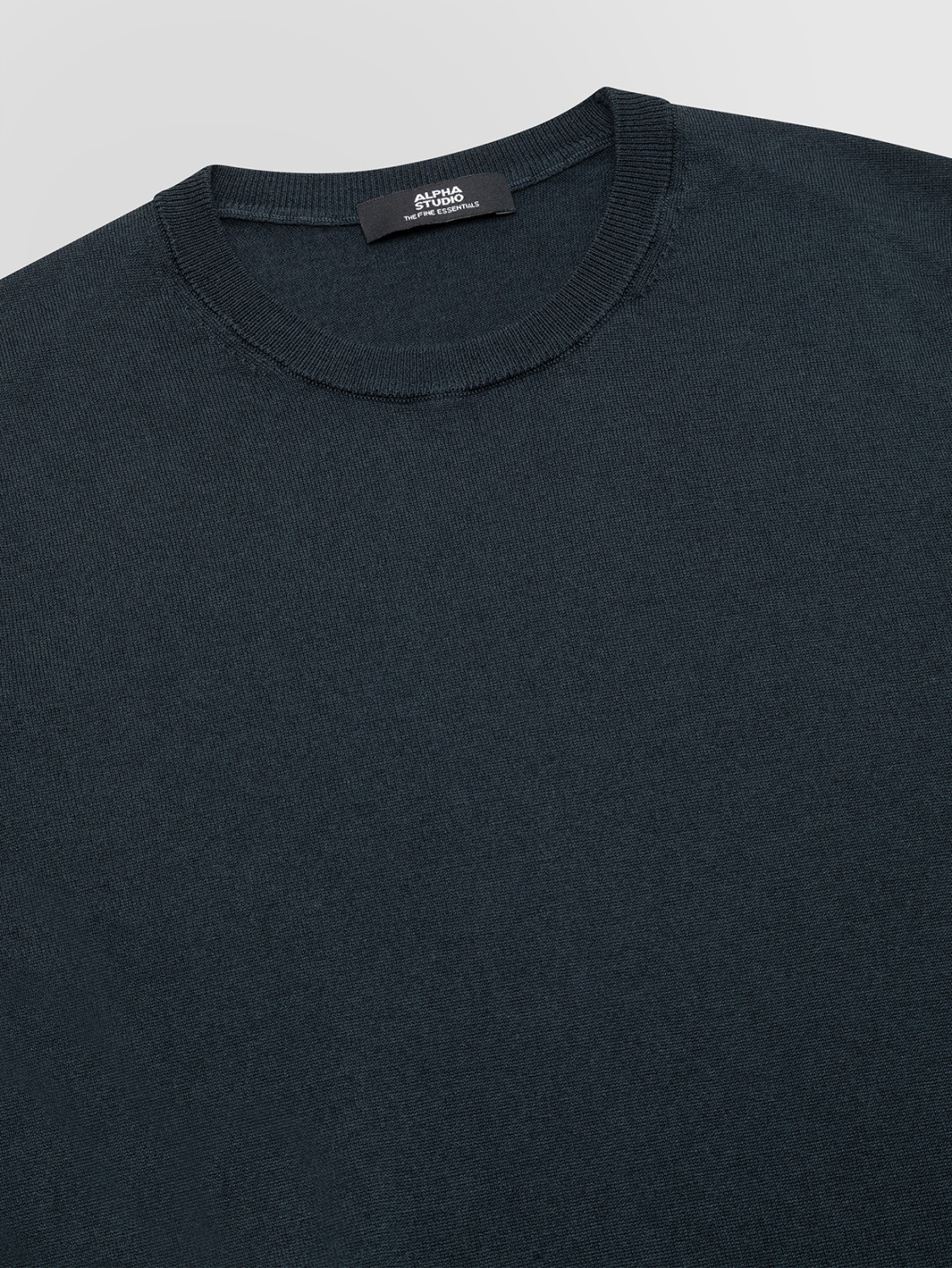 ALPHA STUDIO: CUELLO REDONDO SIN MANGAS DE SEDA Y CACHEMIRE