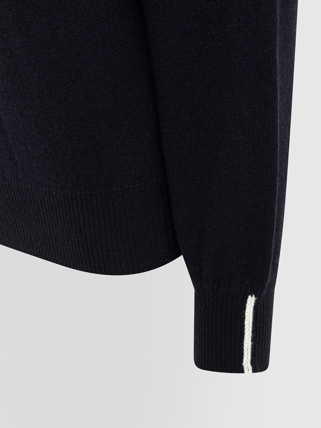 ALPHA STUDIO: GIROCOLLO URBAN BASIC IN LANA GEELONG