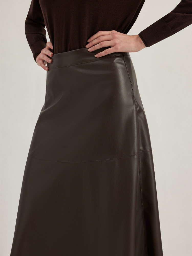 FLARED SKIRT IN ECO LEATHER