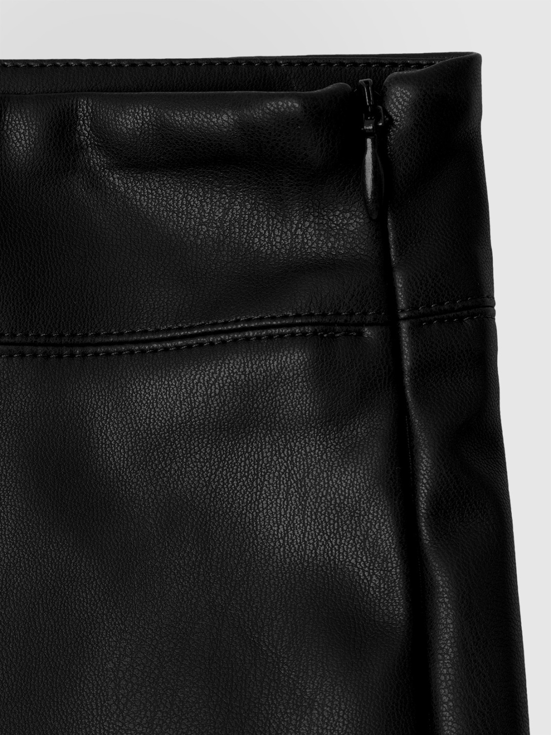 ALPHA STUDIO: FLARED SKIRT IN ECO LEATHER