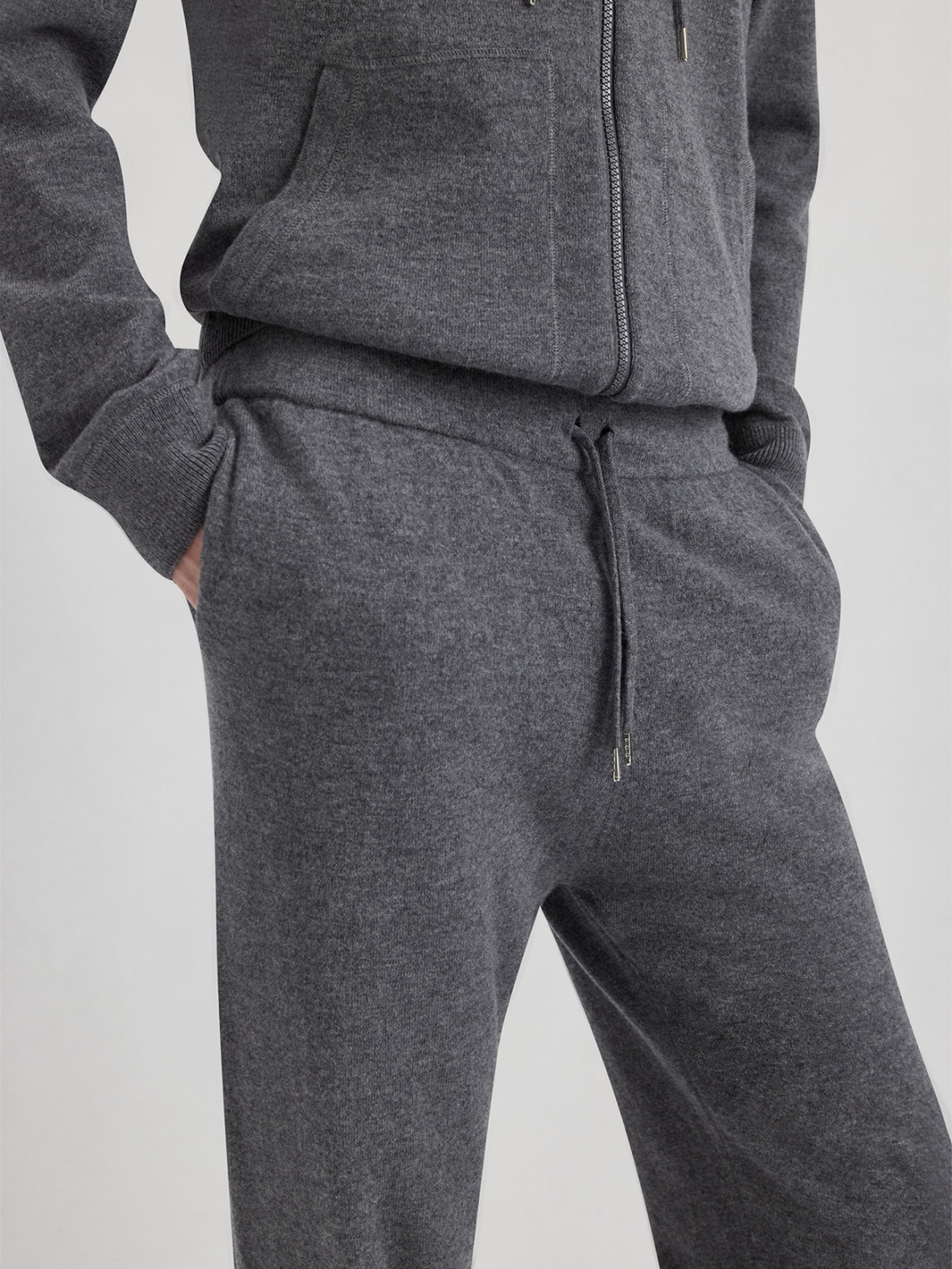 ALPHA STUDIO: PANTALÓN JOGGER SPORT EN LANA GEELONG