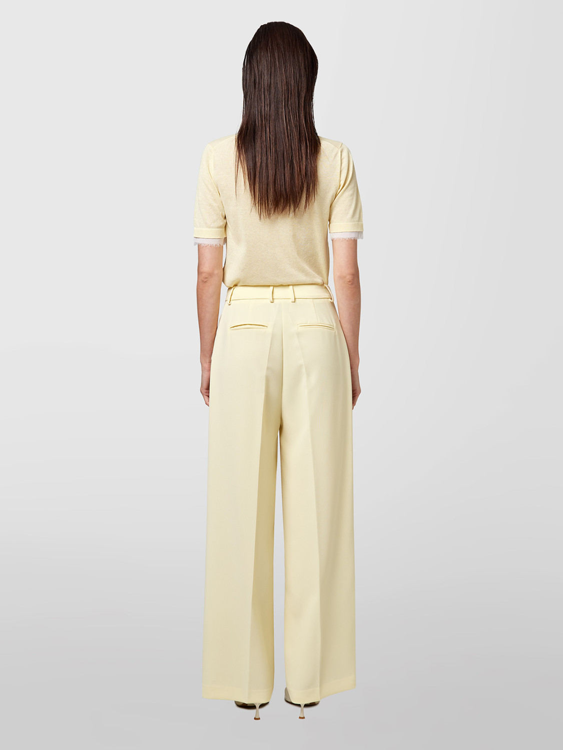 ALPHA STUDIO: PANTALÓN CADI CON PINZAS