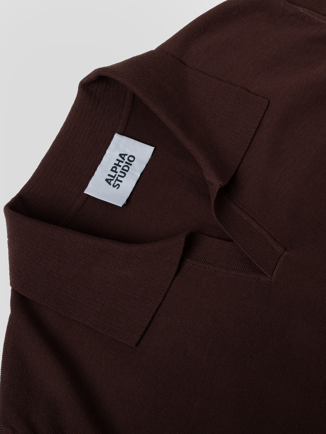 ALPHA STUDIO: POLO EN CREPE