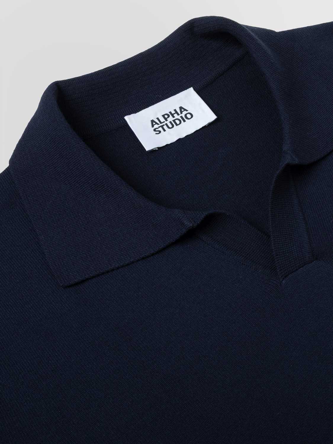 ALPHA STUDIO: POLO EN CREPE