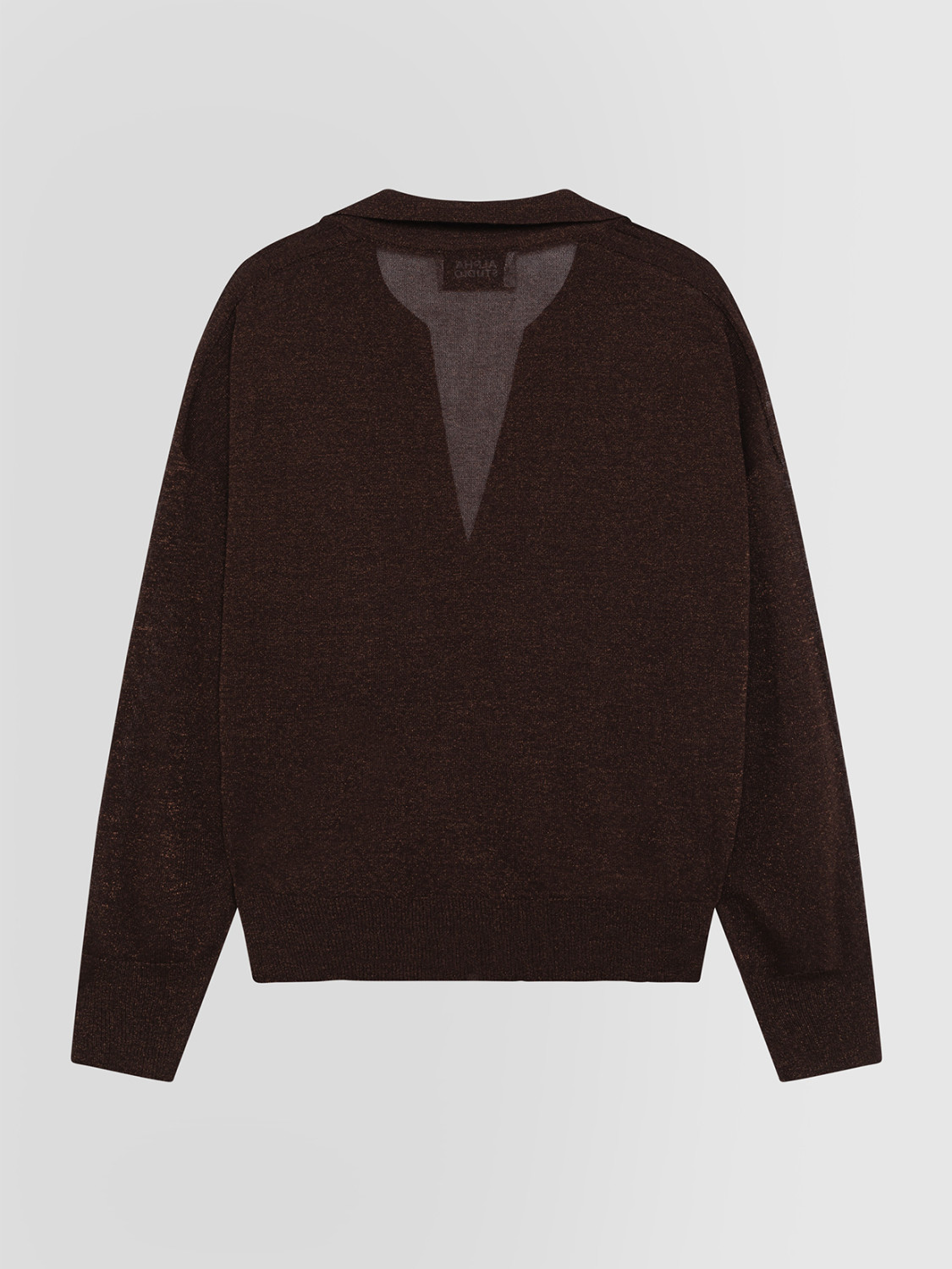 ALPHA STUDIO: EFFORTLESSLY INTEGRATED POLO