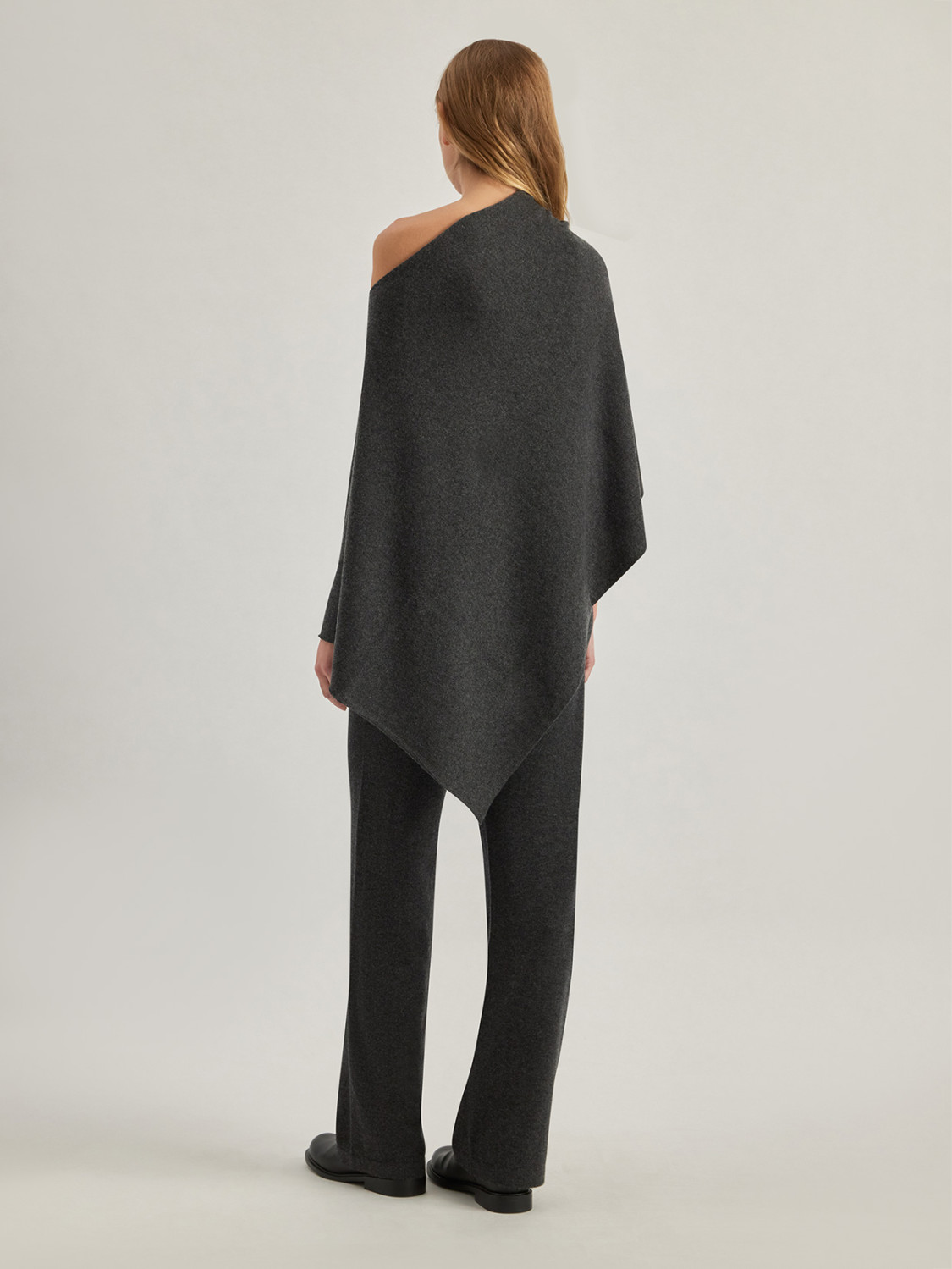 ALPHA STUDIO: PONCHO EN LAINE ET CACHEMIRE