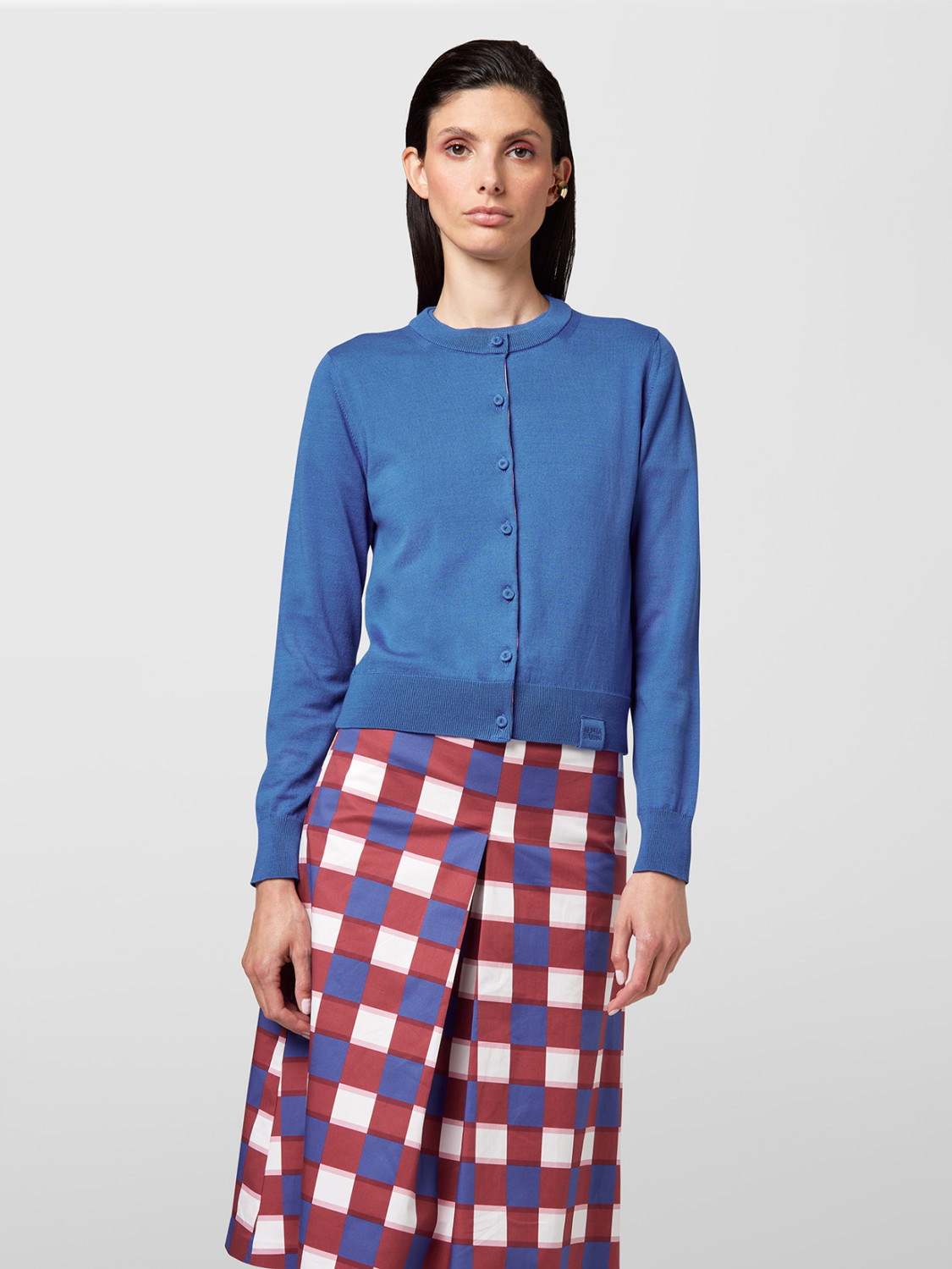 ALPHA STUDIO: REBECCA EASY TO STYLE