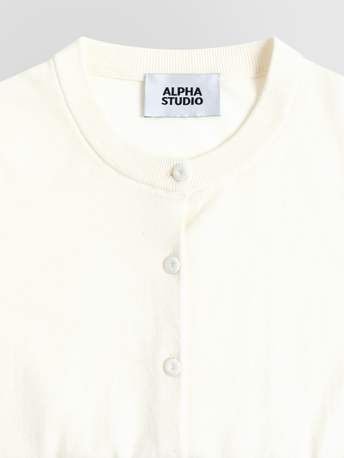 ALPHA STUDIO: REBECCA EASY TO STYLE