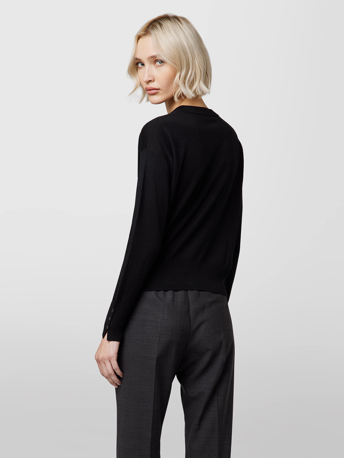 ALPHA STUDIO: REBECCA IN SILK AND CASHMERE