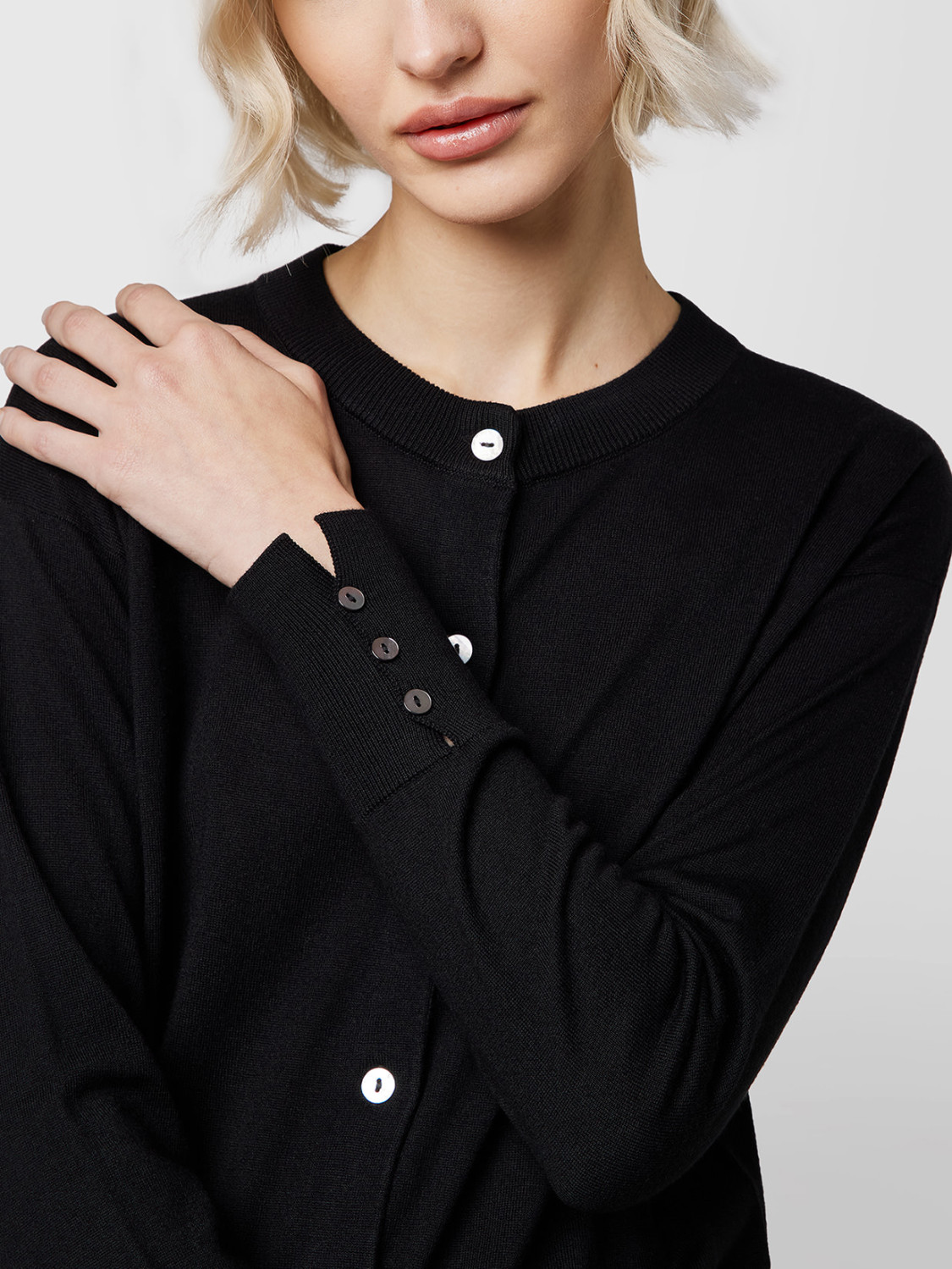 ALPHA STUDIO: REBECCA IN SILK AND CASHMERE