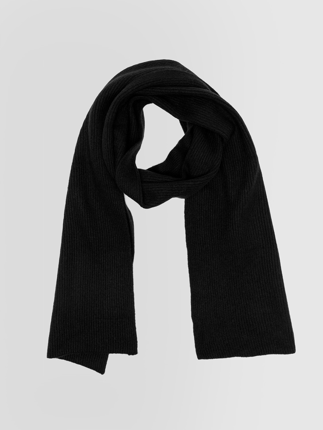 ALPHA STUDIO: RIBBED SCARF IN CASHMERE