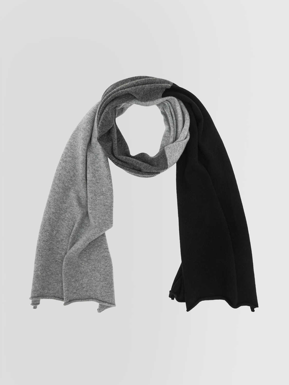 ALPHA STUDIO: SCARF IN CASHMERE