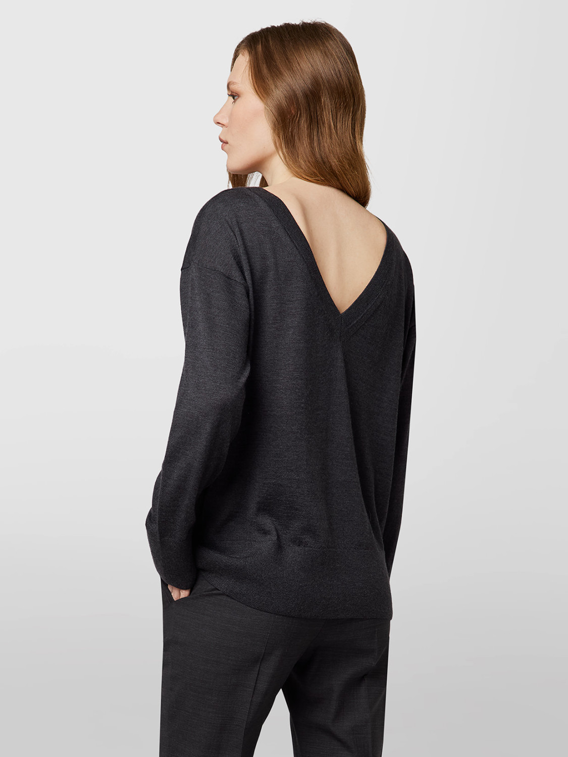ALPHA STUDIO: CASHMERE BOAT NECK