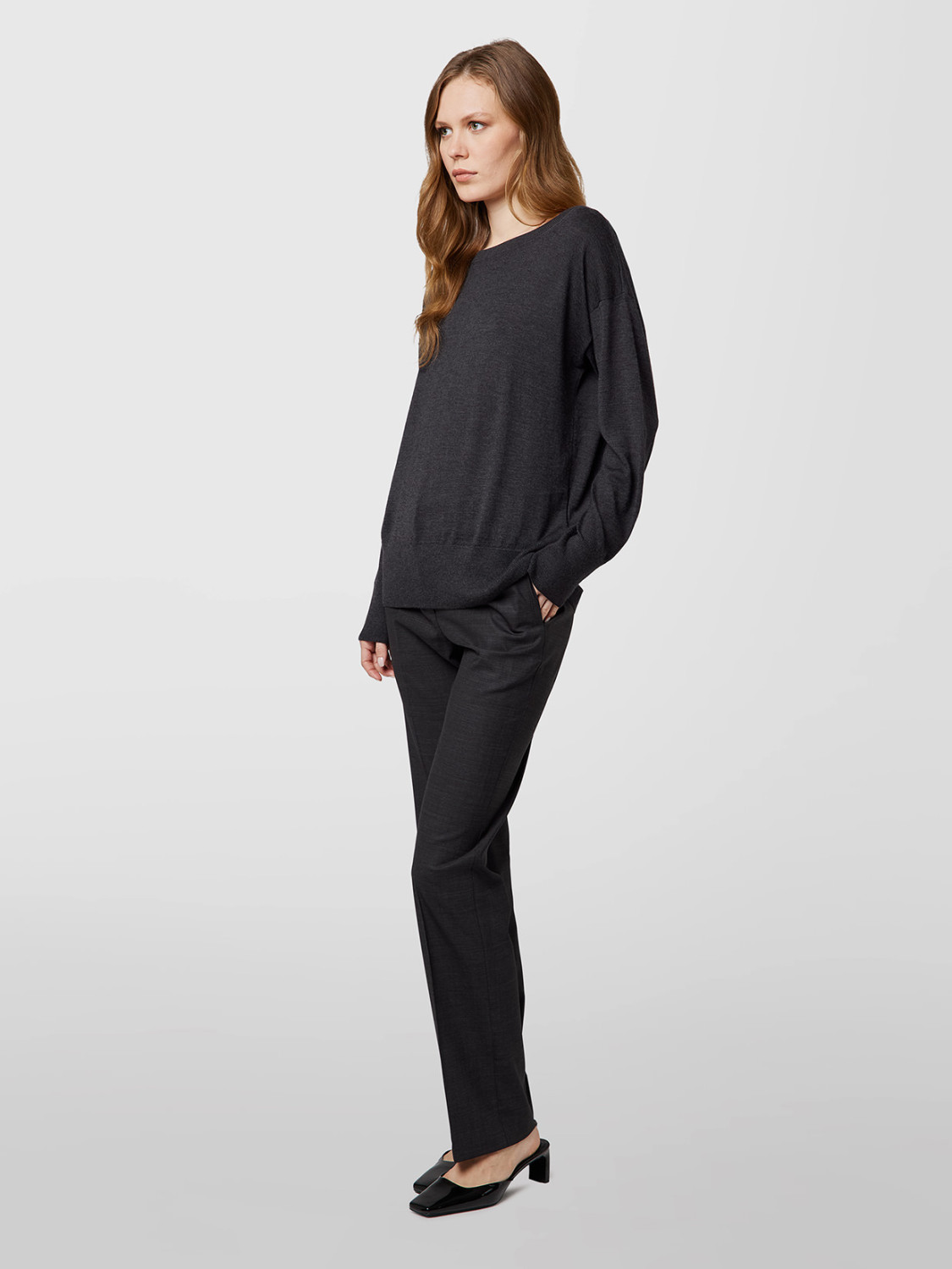 ALPHA STUDIO: CASHMERE BOAT NECK