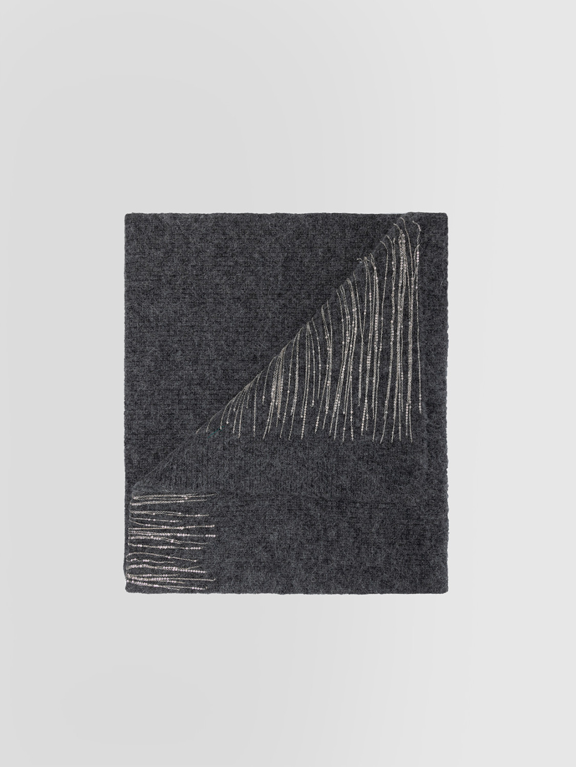 ALPHA STUDIO: STOLA CHAINS