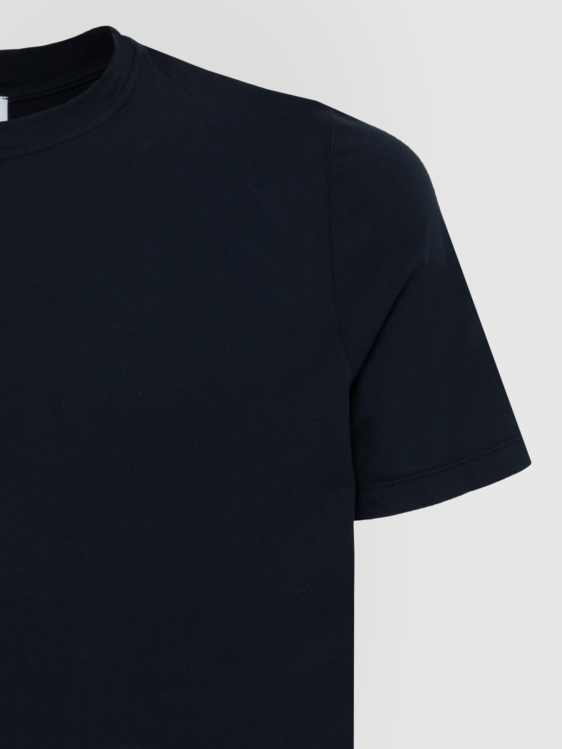 ALPHA STUDIO: CREW NECK T-SHIRT SWEATER IN ICE COTTON