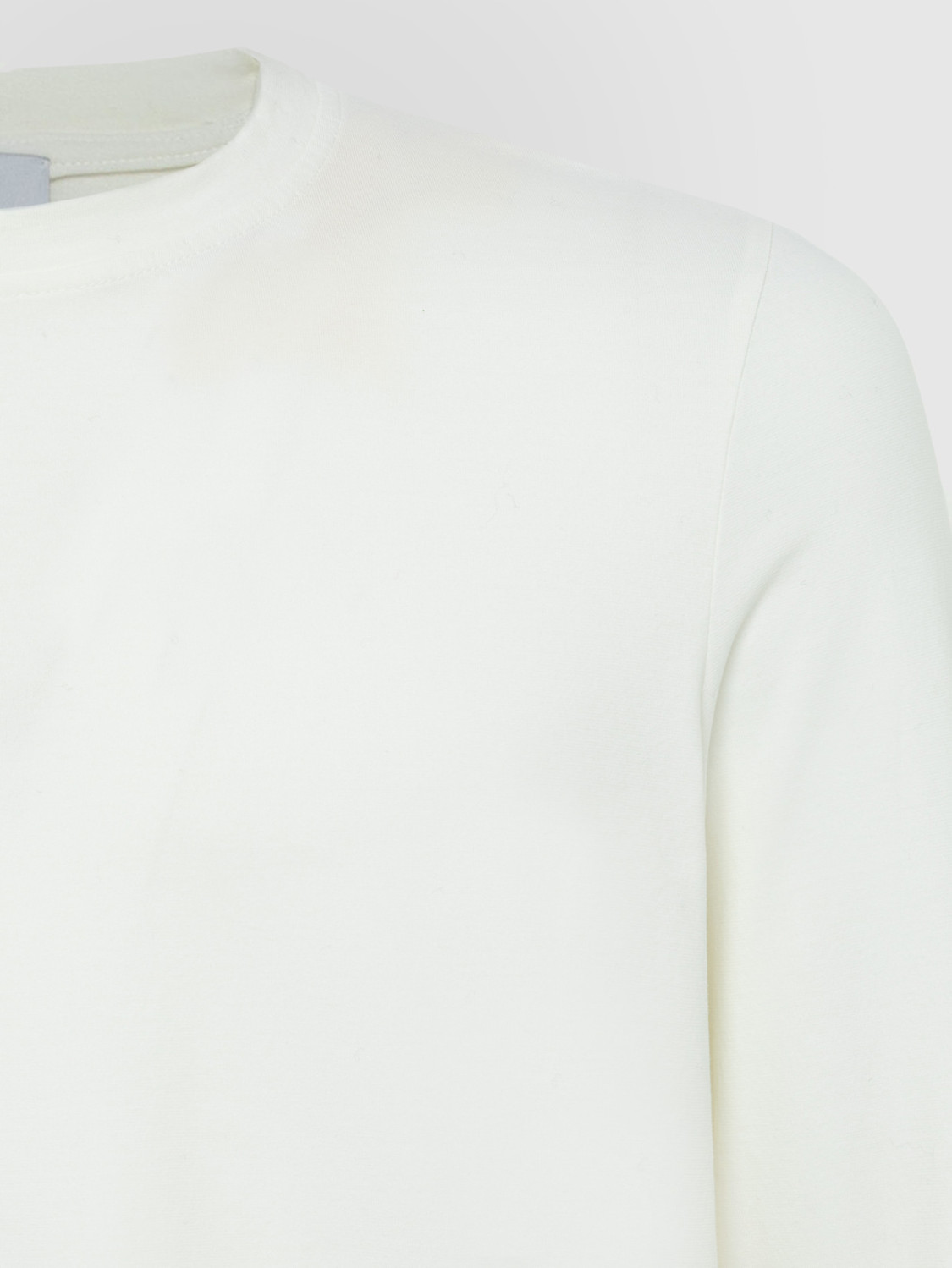 ALPHA STUDIO: LONG SLEEVE CREW NECK T-SHIRT SWEATER IN ICE COTTON