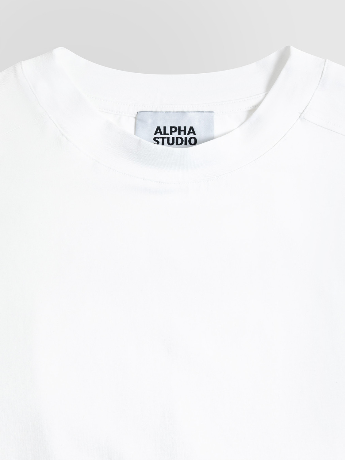 ALPHA STUDIO: T-SHIRT IN JERSEY STRETCH