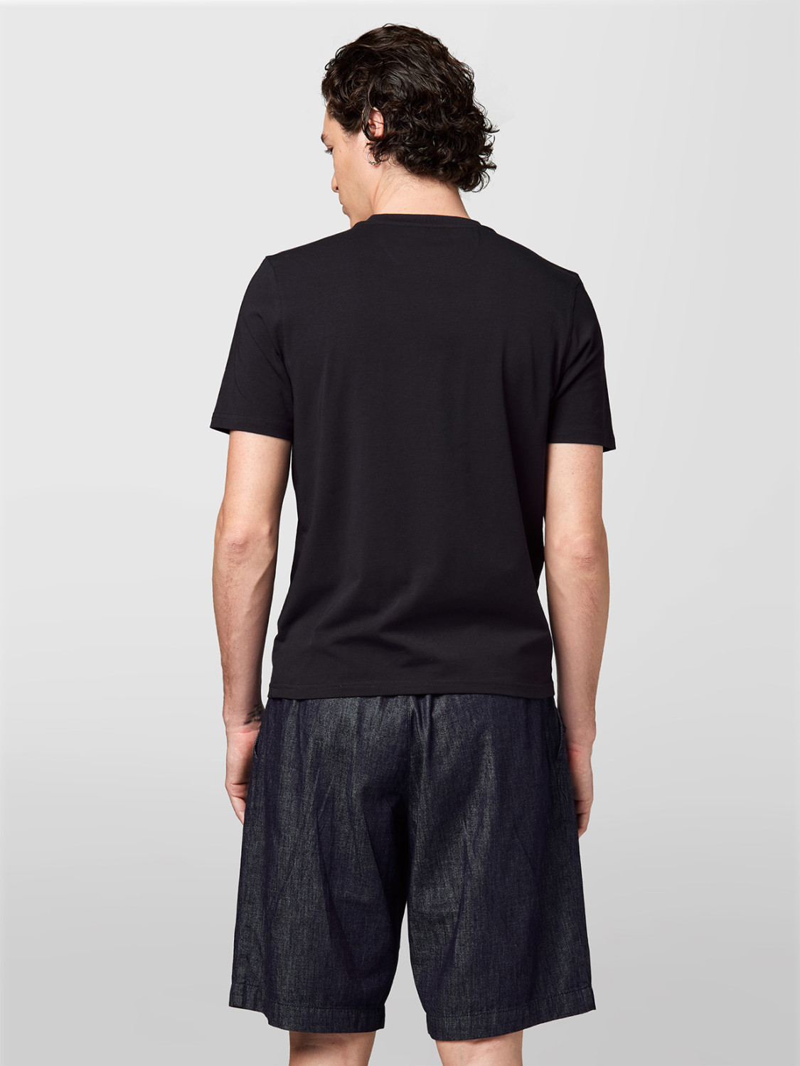 ALPHA STUDIO: T-SHIRT IN JERSEY STRETCH