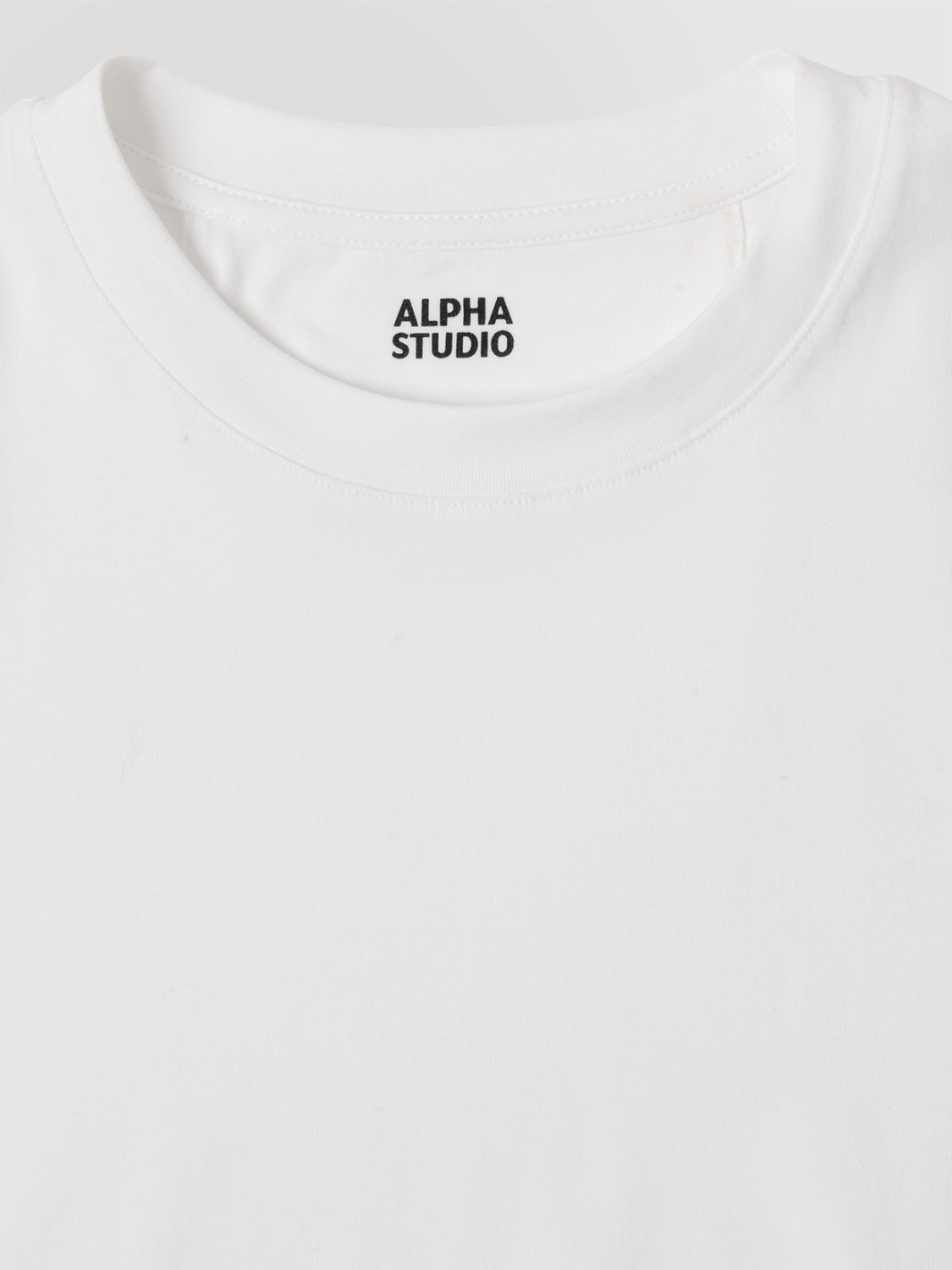 ALPHA STUDIO: CAMISETA EN PUNTO ELÁSTICO
