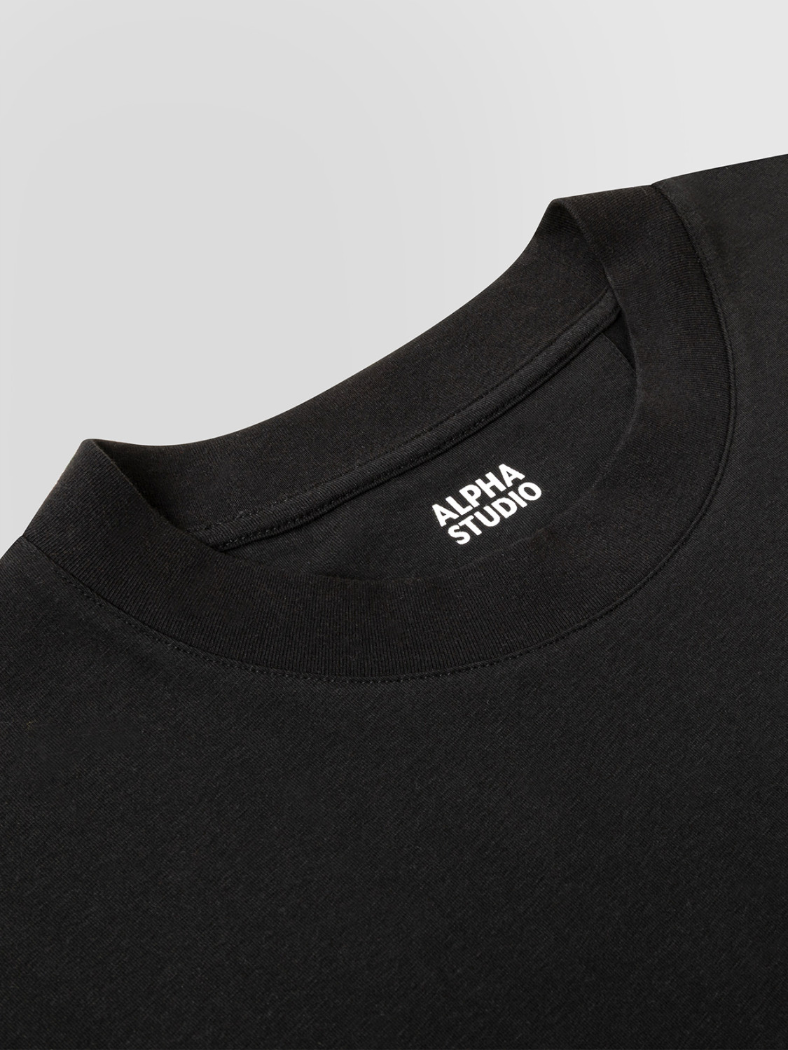 ALPHA STUDIO: T-SHIRT RELAXED IN JERSEY STRETCH